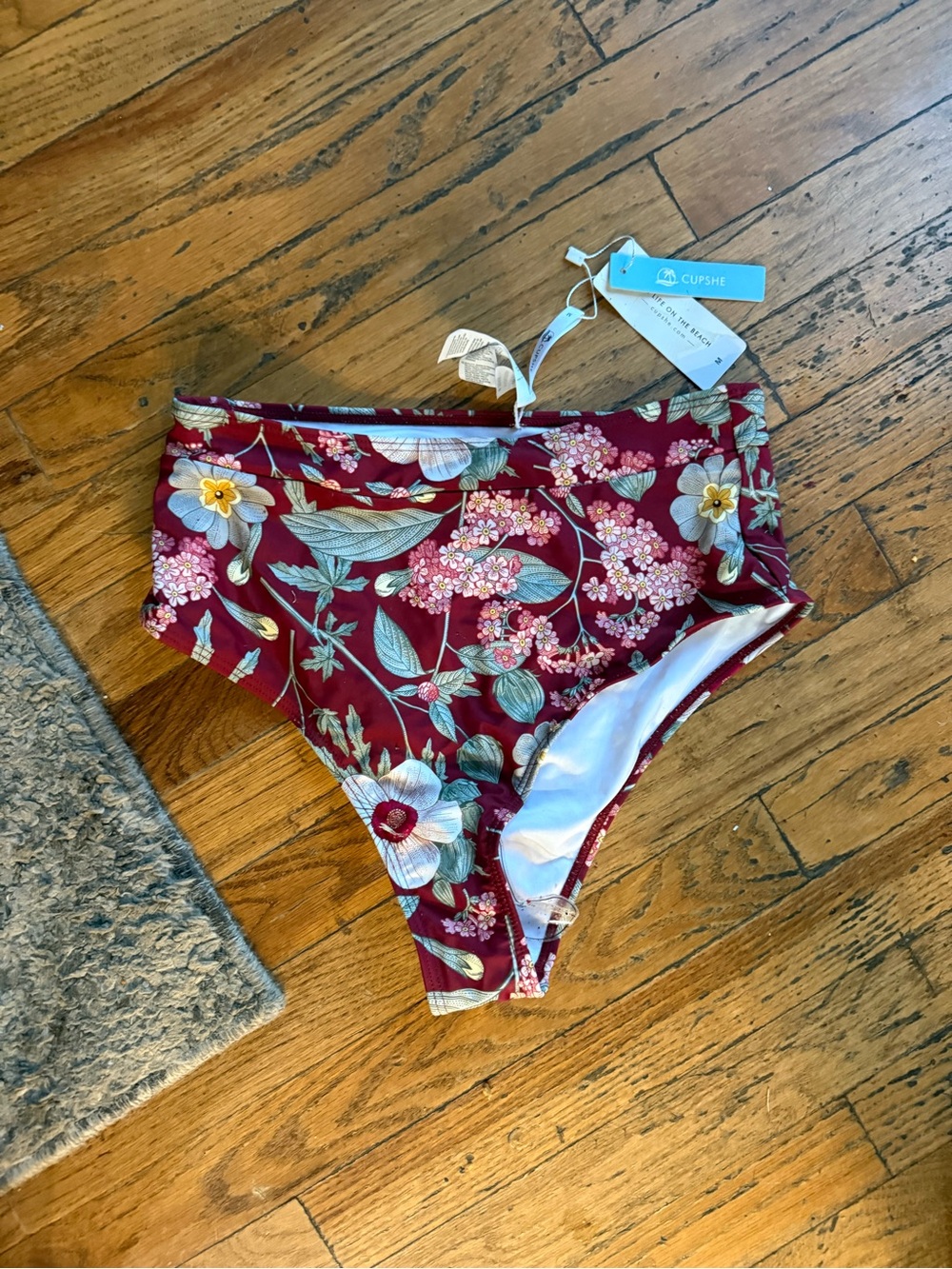 NWT CUPSHE High-waisted floral bikini bottom sz: Medium